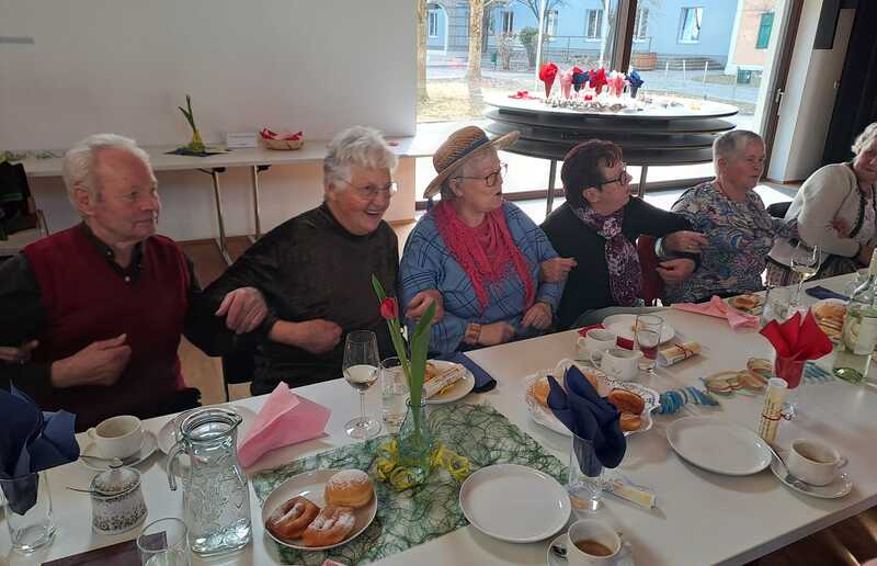 Ausgelassene Stimmung / Anna Gruber Schreiner Fasching 2024