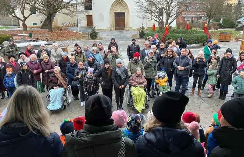Begegnung im Advent / Anna Gruber Schreiner Licht bringen